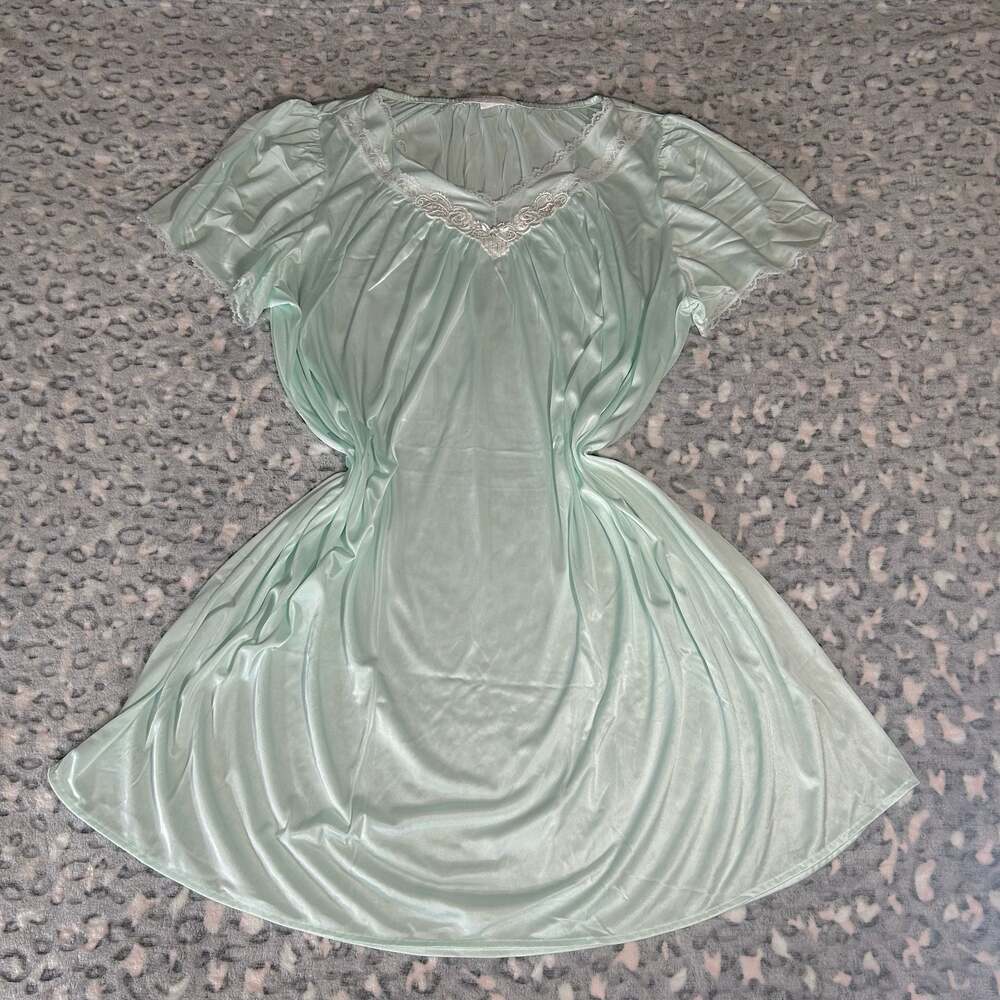 Miss Elaine Classics Mint Green Antron Nylon Nightgown with Lace Trim Size 2X
